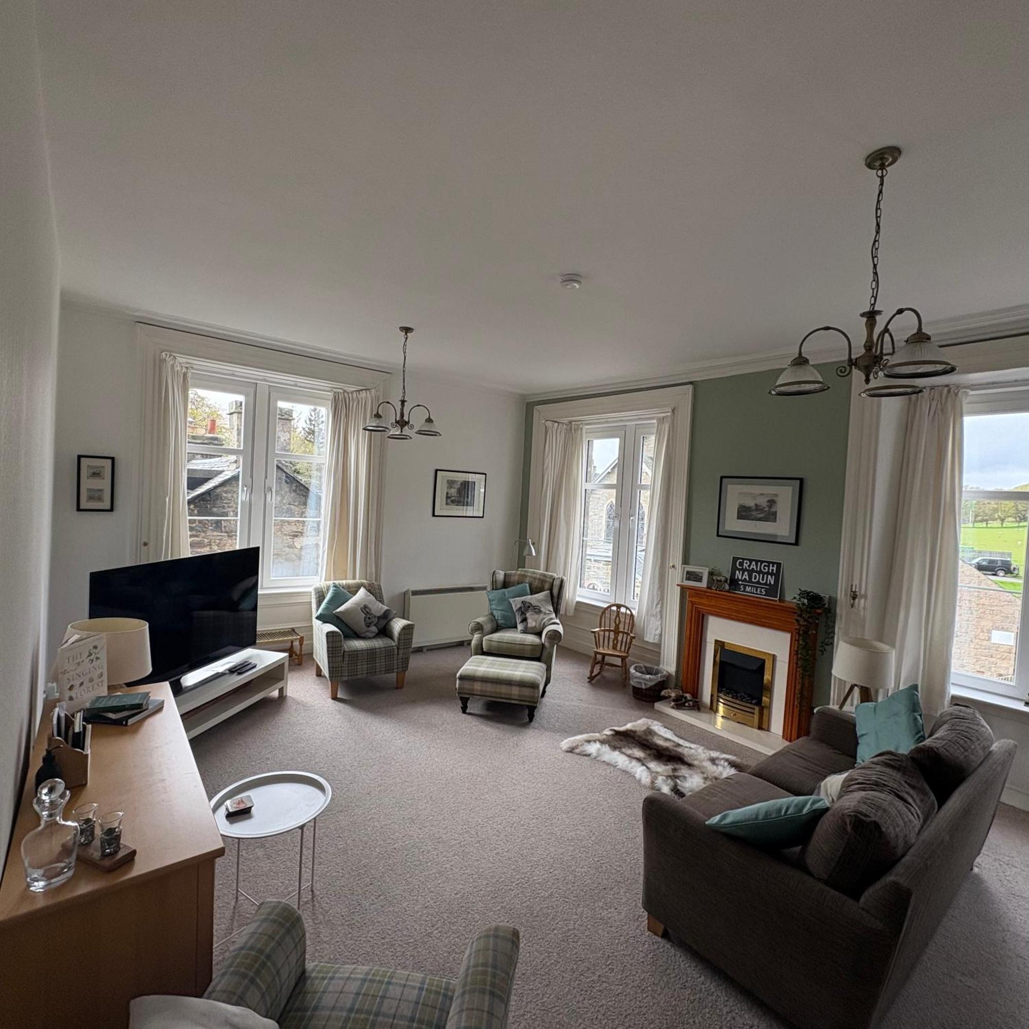 The Rannoch Nest, Kinloch Rannoch Apartment Luaran gambar